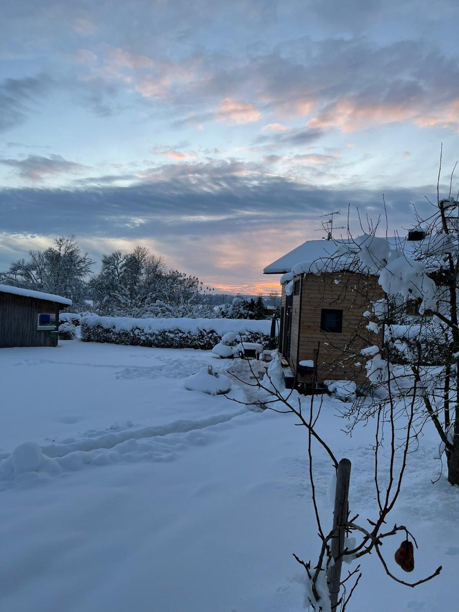 Tinyhouse -Reset Im Vilstal -Zurueck Zum Ursprung Διαμέρισμα Aldersbach Εξωτερικό φωτογραφία